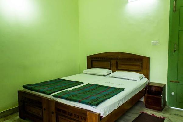 Dhanyasree Inn